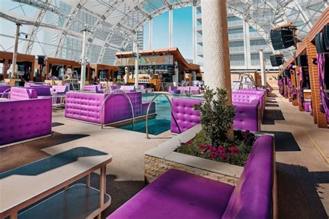 Las Vegas Cosmopolitan Rooftop Day Party with Climate Regulating ...