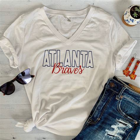 Atlanta Braves Women's Tshirt Braves V-neck T-shirt - Etsy | Atlanta ...