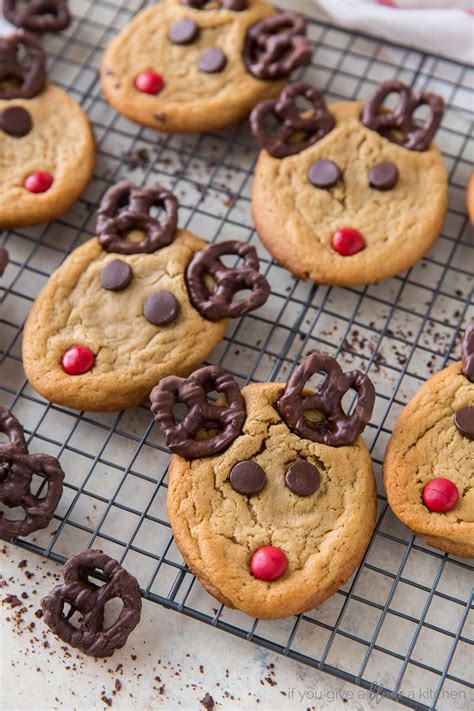 Reindeer Cookies With Pretzel Antlers
