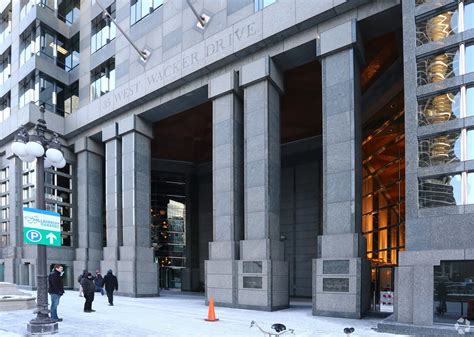 35 W Wacker Dr, Chicago, IL 60601 - Office for Lease | LoopNet