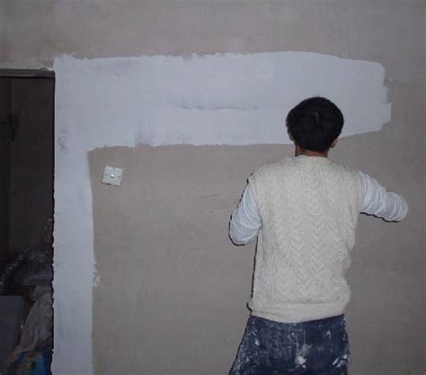 墙面刮腻子到底要刮几遍？专业师傅告诉你答案-上海装潢网