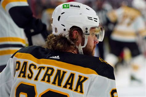 Why hasn't David Pastrnak signed a contract with the Bruins? - The Athletic