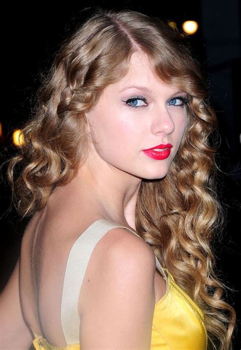 A look back on Taylors Swift's amazing decade of style as she ...