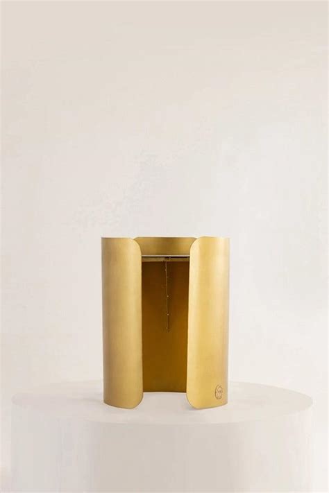 Hug Side Table - Stylish & Functional – Nama Home