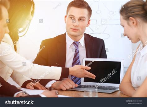 Business People Background 的图像结果