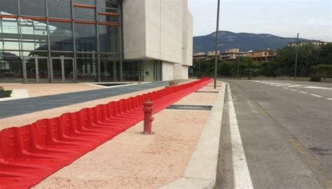 NOAQ Boxwall | NOAQ flood barrier - Frontier Flood Barrier