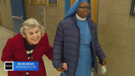 At 81, there's no slowing down for Sharing and Caring Hands' Mary Jo ...