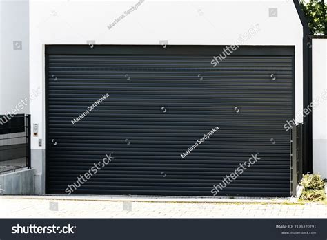 Modern Private Garage Garage Gate Automatic Stock Photo 2196370791 | Shutterstock