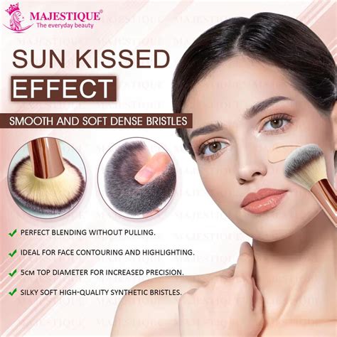 Buy Majestique Large Premium Powder And Foundation Brush Online