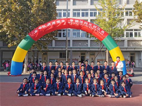 红孩子“体验+” ！济南市甸柳一小开展学雷锋活动|雷锋_新浪新闻