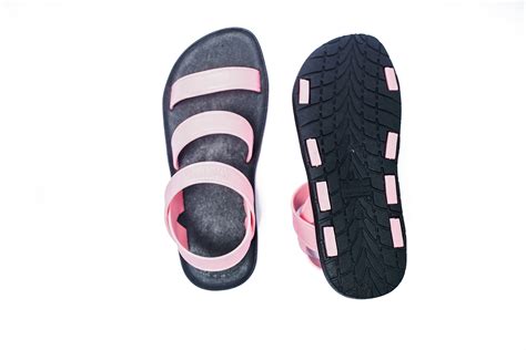 Twin Plus Black Sole Light Pink Strap - Moo Chuu India
