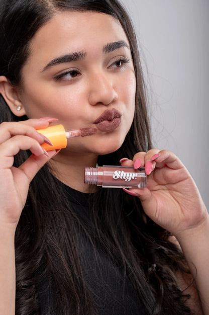 I'm Brave - Cool Mocha Brown Matte Lipstick – Shyr Beauty