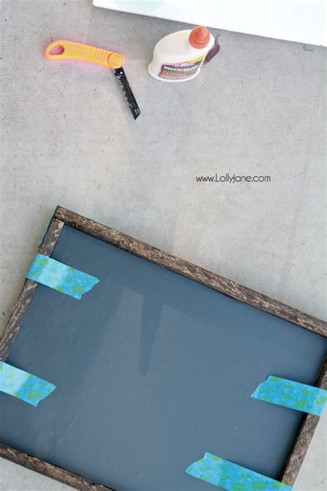 How to Make a Chalkboard Sign Using a Frame 的图像结果