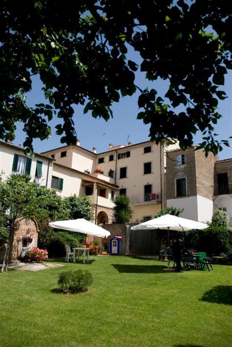 APPARTAMENTI NONNO ALBERICE (Rosignano Marittimo) - Apartment Reviews ...
