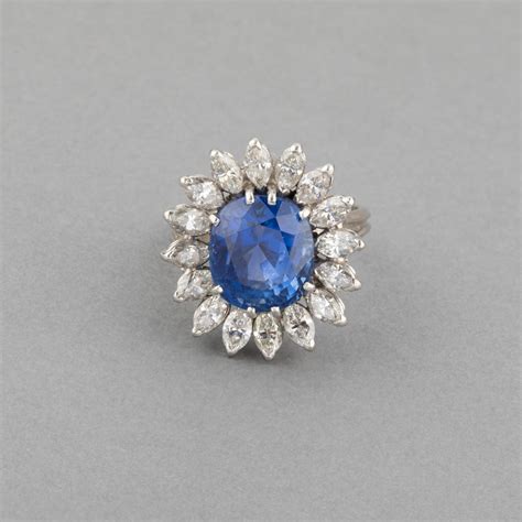 10 Carats Ceylan Sapphire and Diamonds Vintage Ring For Sale at 1stDibs ...
