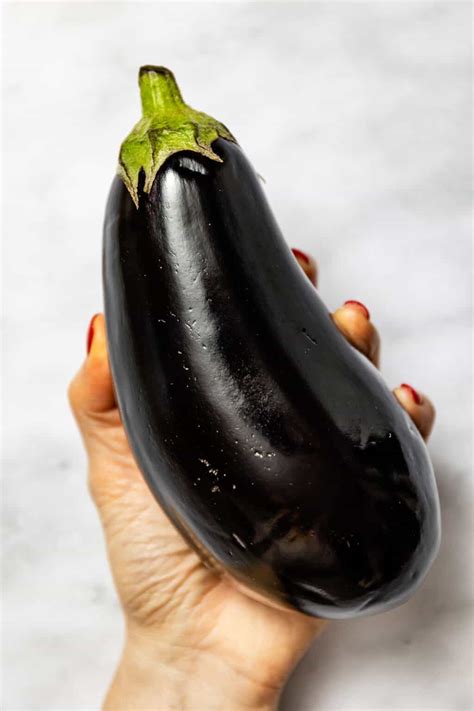 11 Types of Eggplants with Recipe Ideas to Use Them