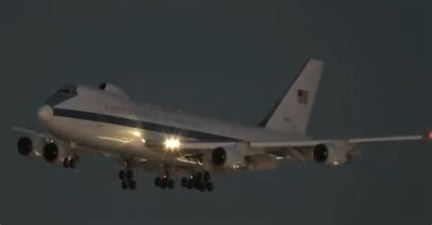 El avión del juicio final reaparece en Estados Unidos en medio de ...