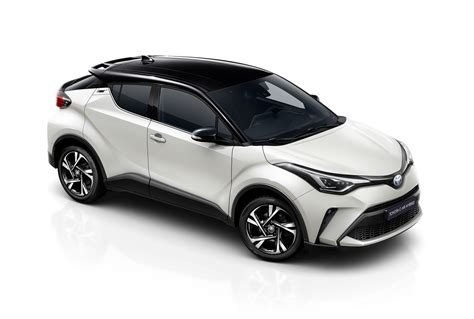 Toyota C-HR Electric Hybrid 2022: nuevo sistema multimedia y novedades de equipamiento
