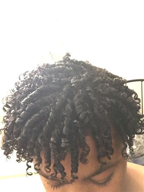 Pin by Serdar Öztürk on Finger-coiled curls | Haircuts for curly hair ...