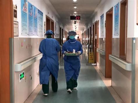 探访舟山唯一新冠阳性患儿病区：22名医护人员守护着一群患儿-定海新闻网-移动版-详情页
