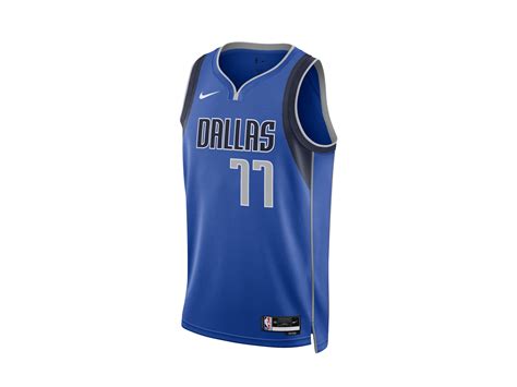 Nike NBA Luka Doncic Icon Edition Swingman Jersey