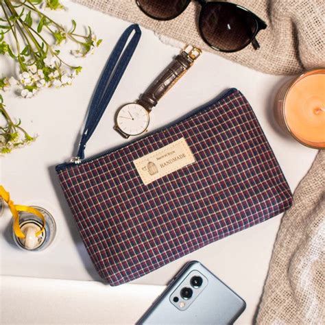 Checkered Daily Essential Pouch_Midnight Blue – Visual Echoes