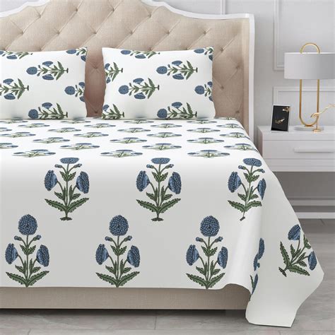 Double King Size Bedsheet Set Cotton with 2 Pillow Covers Motifs Desig ...