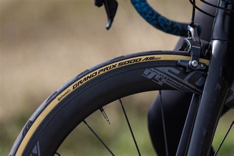 Neuer Continental Grand Prix TR: Highend Reifen erschwinglicher gemacht ...