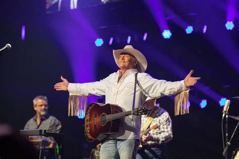 Country Legend Alan Jackson Announces Final Live Show in Nashville ...