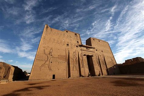 Day Trip to Kom Ombo and Edfu temples from Aswan | Explore the Wonders ...