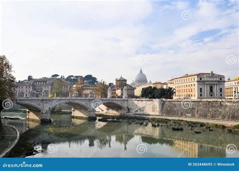 Beautiful View of Historic Center of Rome, Vatican City. Roman Holiday ...