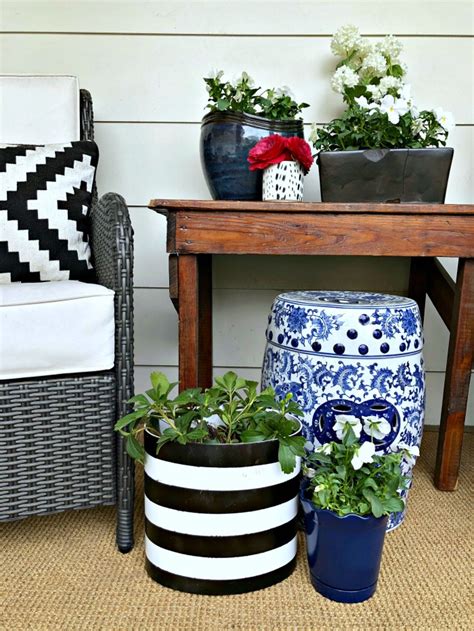 Front Porch Spring Decor 的图像结果