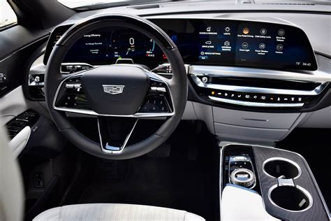 2023 Cadillac Lyriq Interior Uses Nothing From GM’s Parts Bin