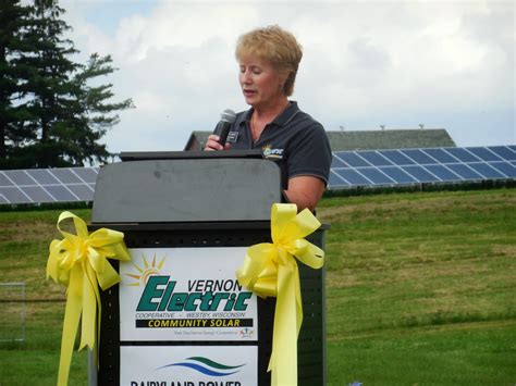 Vernon Electric Cooperative unveils state’s first community solar ...