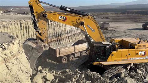 Machines Working Compilation 的图像结果