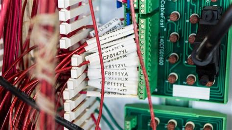 Cables Inside a Computer 的图像结果