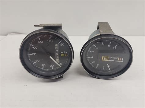 STUART WARNER STAGE 3 III 160 MPH SPEEDOMETER & 9000 RPM TACHOMETER ...