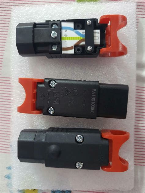 IEC Lock PA130100BK PA130100BK Lock+ Locking Rewireable C13 Connector ...