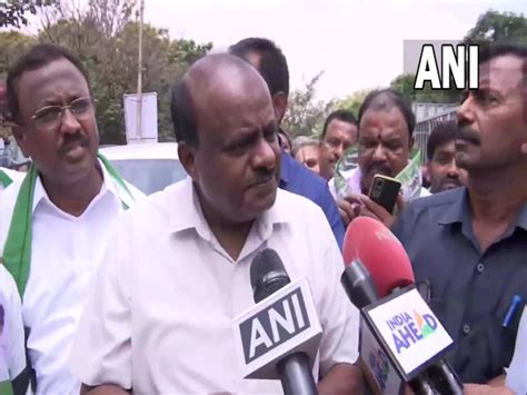 Govt's personal agenda on prioritizing Hindi over English, alleges ...