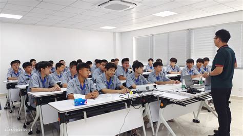 杭州新员工入职体验式培训拓展-杭州巅峰团建运动策划有限公司