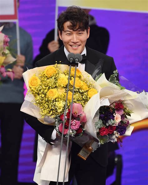 2019年韩国SBS颁奖典礼，Running Man李光洙等成员获奖_李先彬