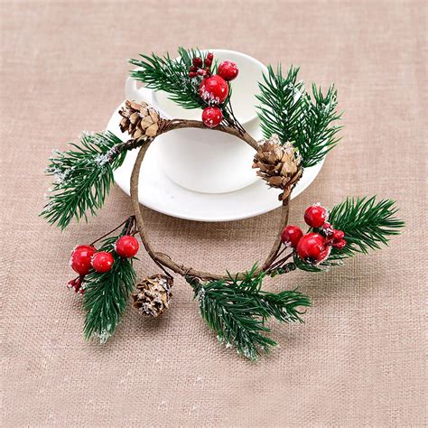 Iumwxz Green Plastic Christmas Wreath with Red Fruit Garland Festive ...