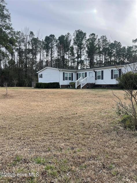 1800 Murphy Rd, Burgaw, NC 28425 | Homes.com