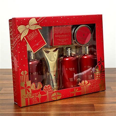 Send Baylis and Harding Body Care Gift Set Online - FNPUAEVLGH09VL19 ...