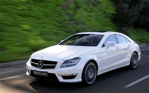 Download 2012 Mercedes Benz Cls White Speeding Car Wallpaper | Wallpapers.com