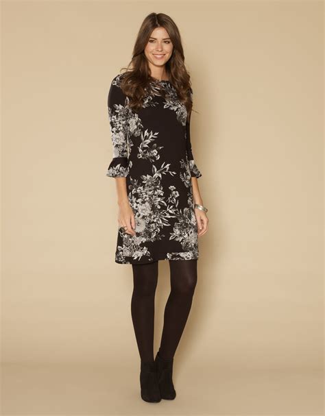 What To Wear With A Tunic Dress at Michael Schiller blog
