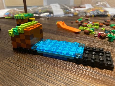 Slideshow: We Build LEGO Sonic the Hedgehog - Green Hill Zone