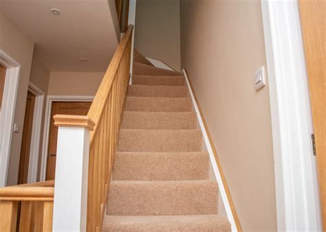 Installing Attic Access 的图像结果