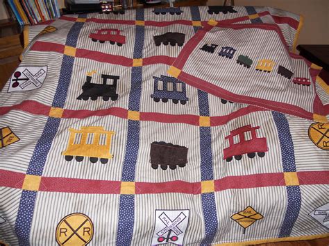 Train Quilt Pattern 的图像结果