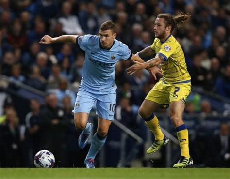 Capital One Cup Results: Manchester City Crush 10-Man Sheffield ...